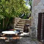 Altes Steinhaus Mit Garten By Interhome *