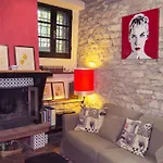Altes Steinhaus Mit Garten By Interhome