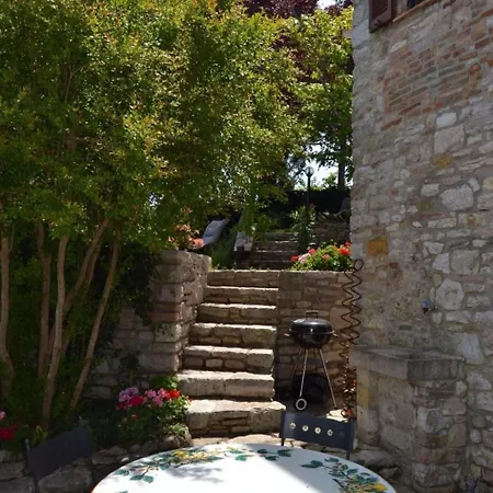 Altes Steinhaus Mit Garten By Interhome *
