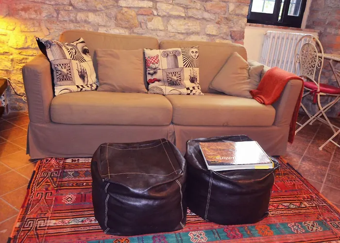 Altes Steinhaus Mit Garten By Interhome Casa de Férias Corciano